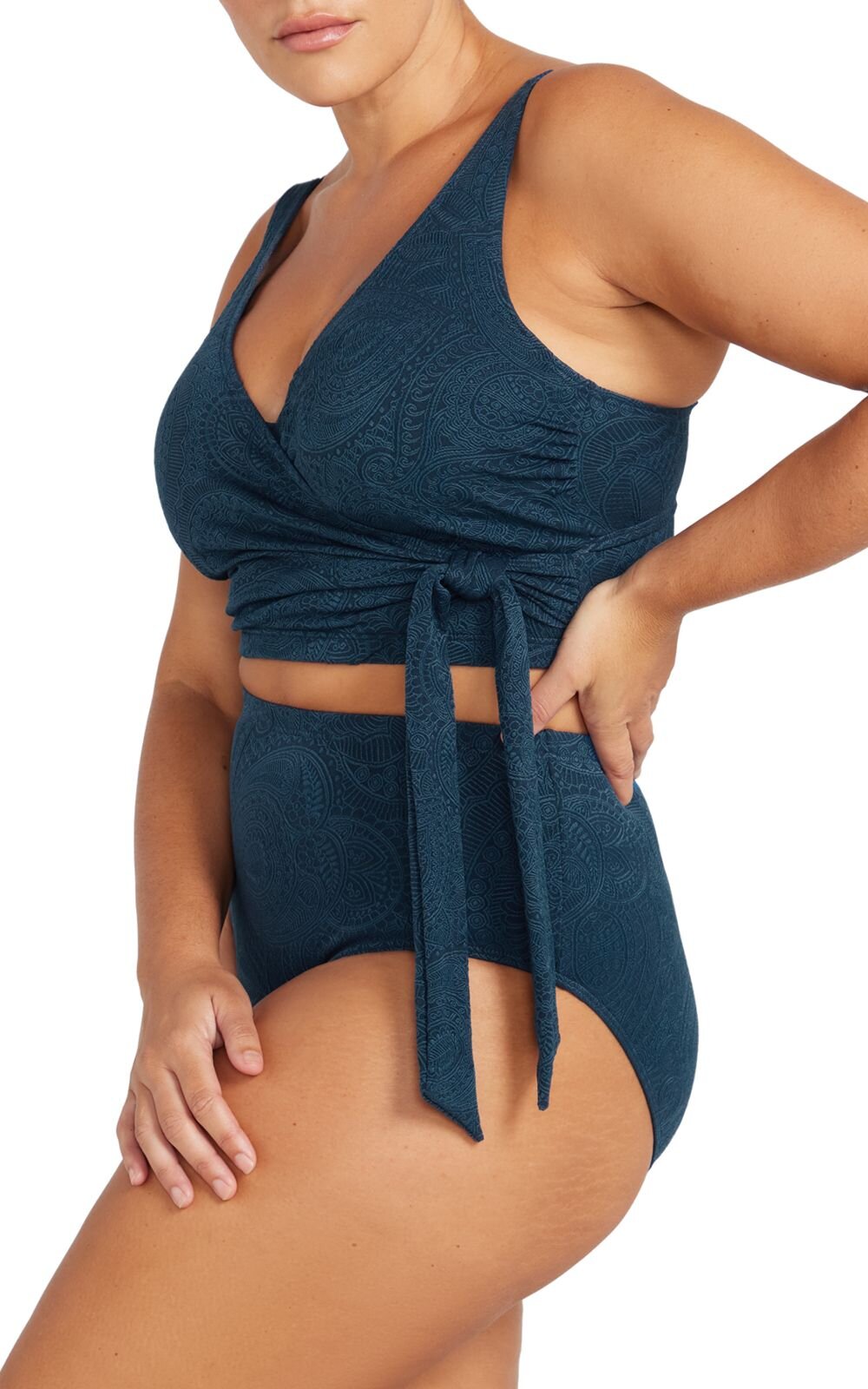 Hayes Underwire D/Dd Cup Midriff Bikini Top product photo.