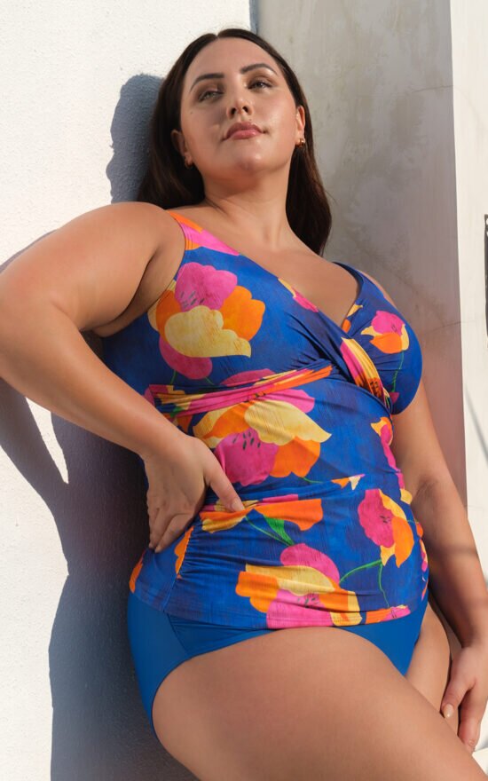Delacroix D-G Cup Tankini Top product photo.