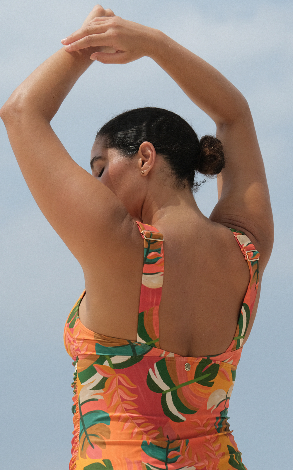 Magritte Multifit Tankini Top product photo.