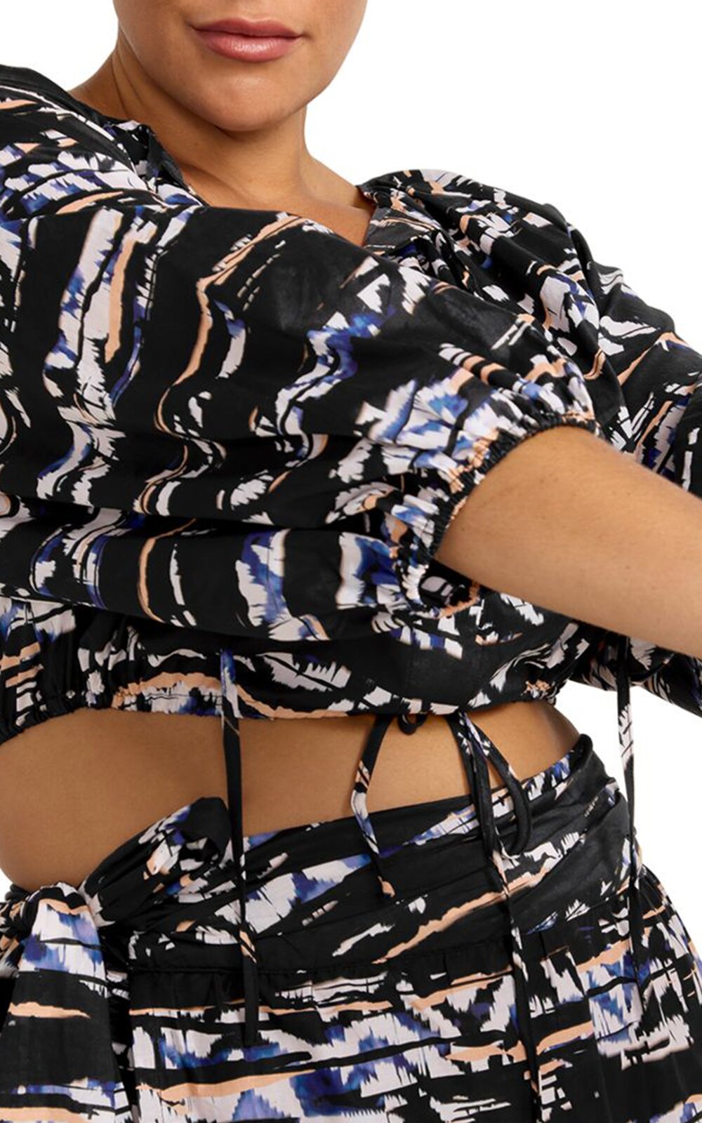 Elgar Crop Top product photo.