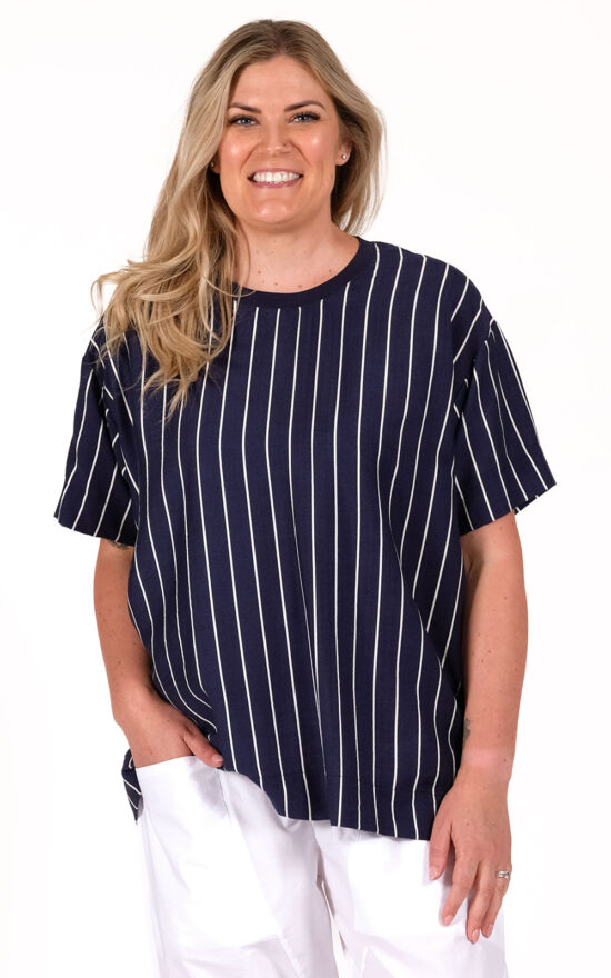 Talia Top product photo.
