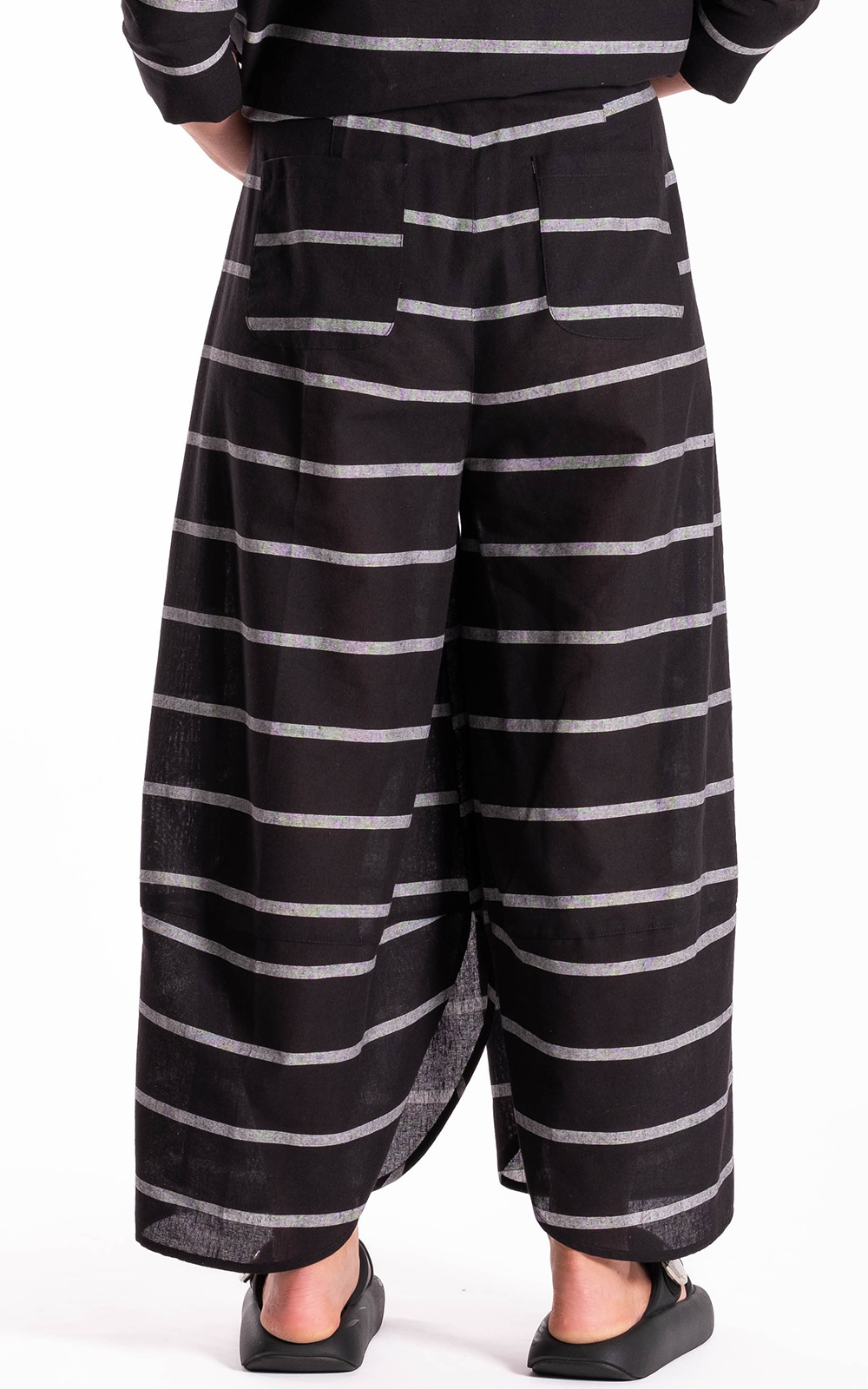Apartmento Pants  product photo.