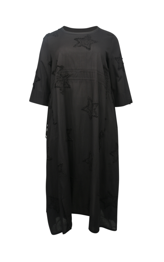 Willow Dress product photo.