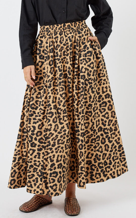 Azure Skirt Leopard product photo.