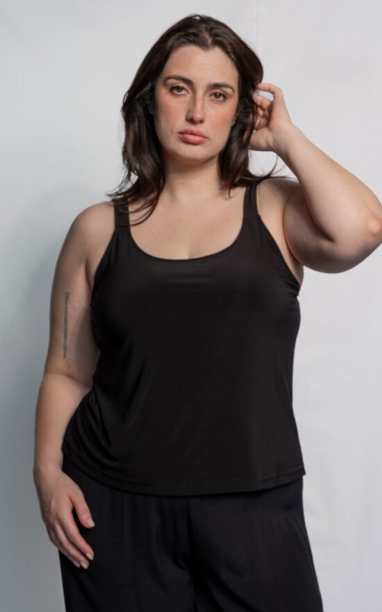 Bamboo Singlet product photo.