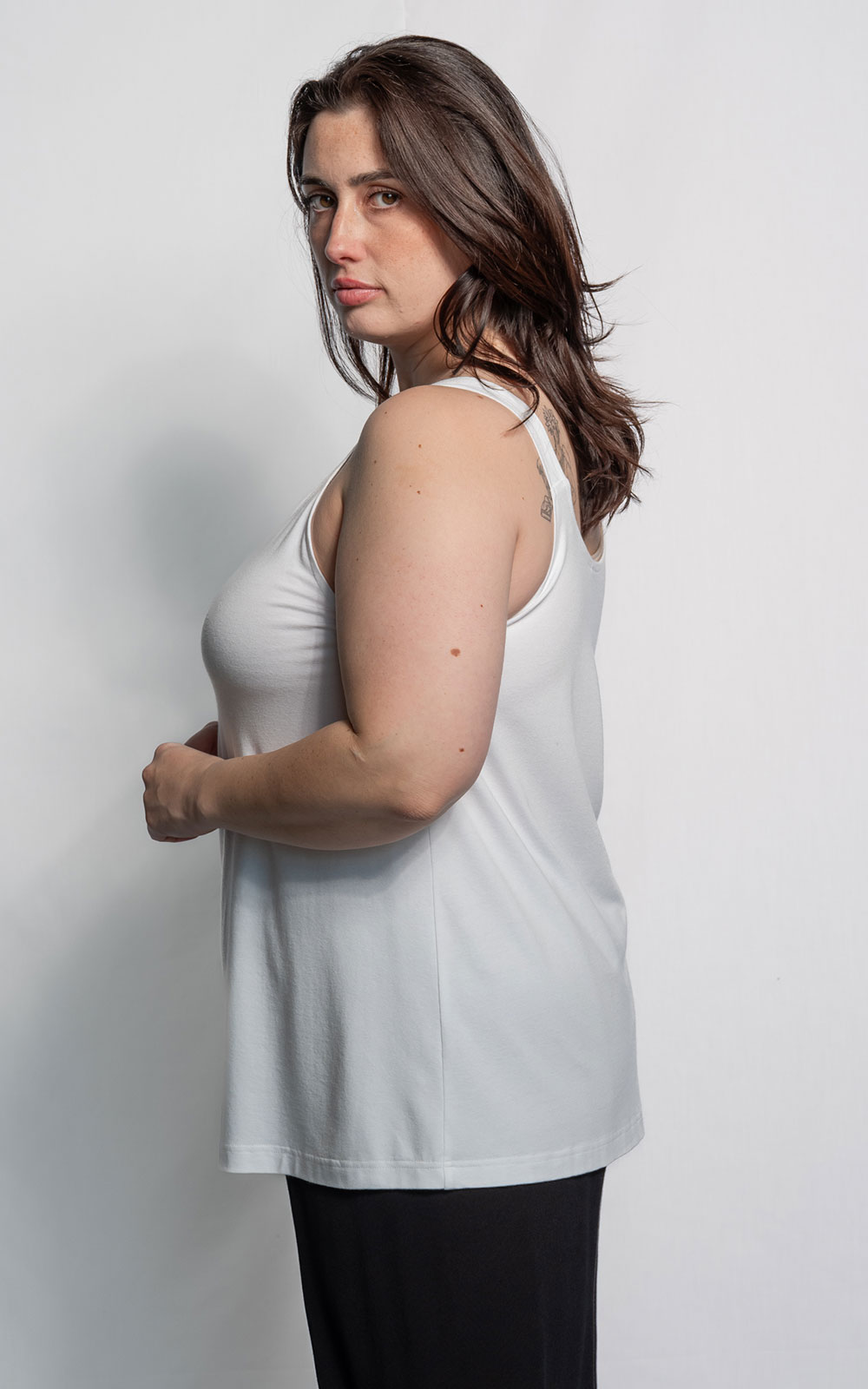 Curve Viscose Singlet product photo.