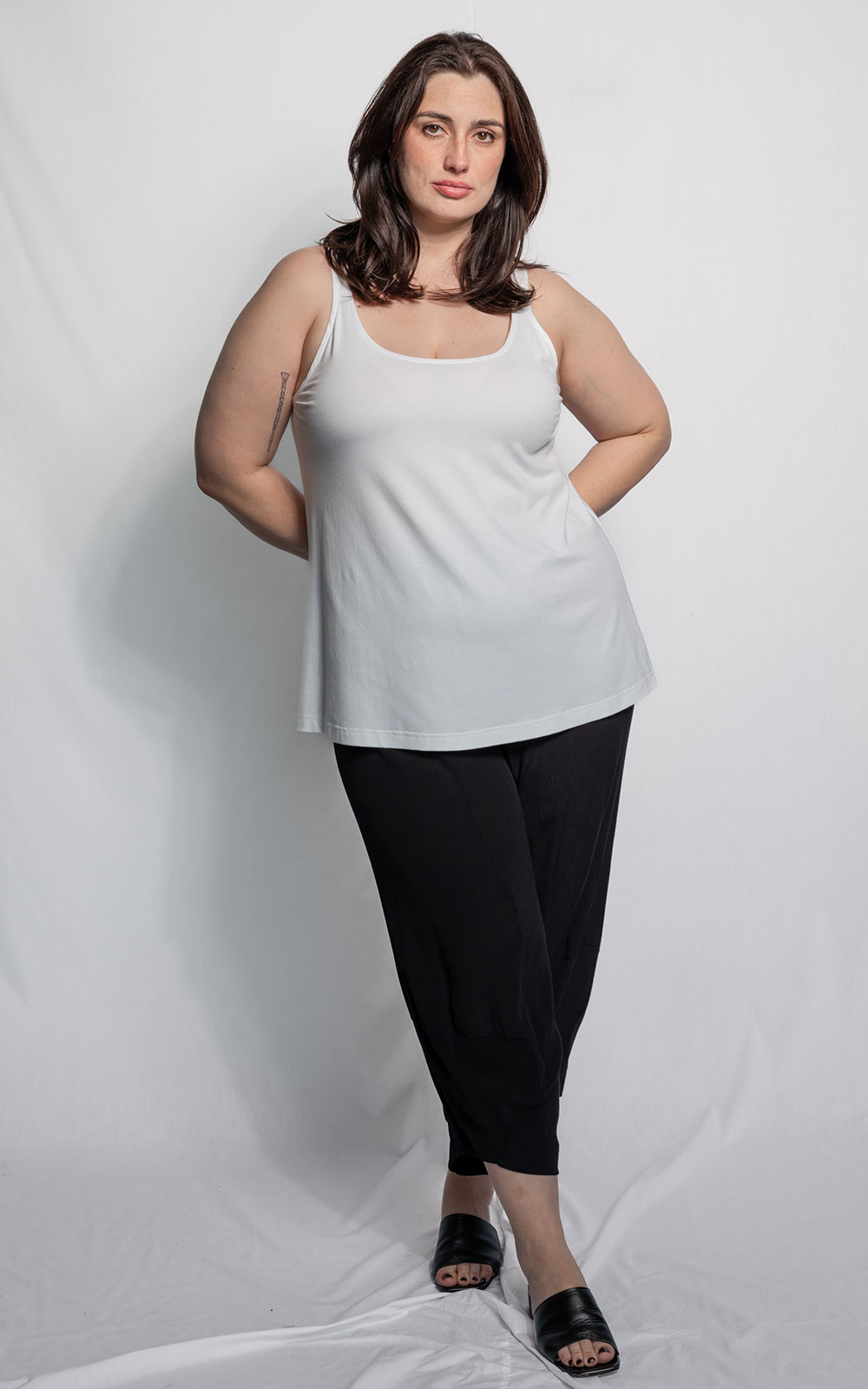 Curve Viscose Singlet product photo.