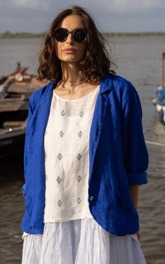 Baridi Jacket Linen product photo.