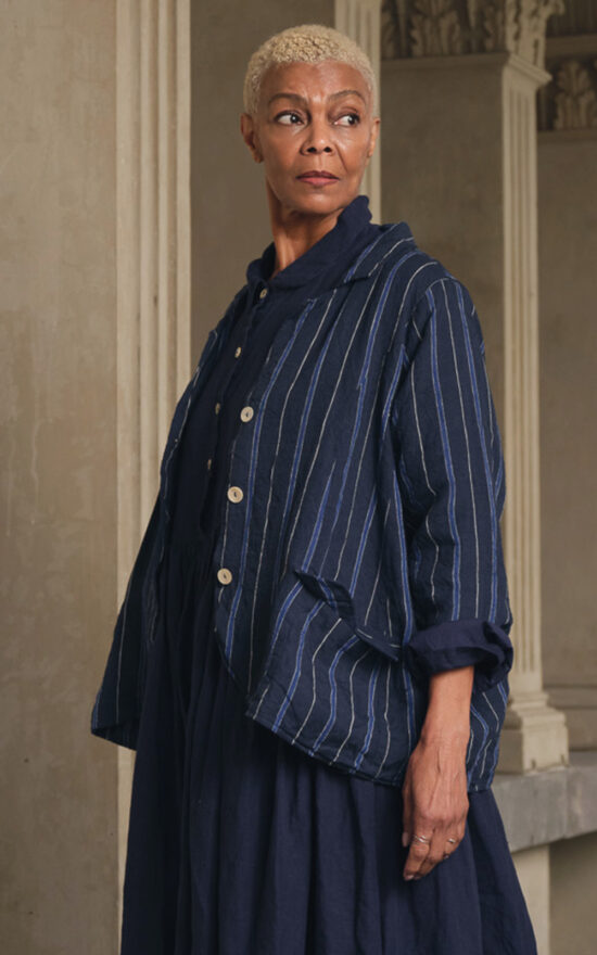 Baridi Jacket Linen product photo.