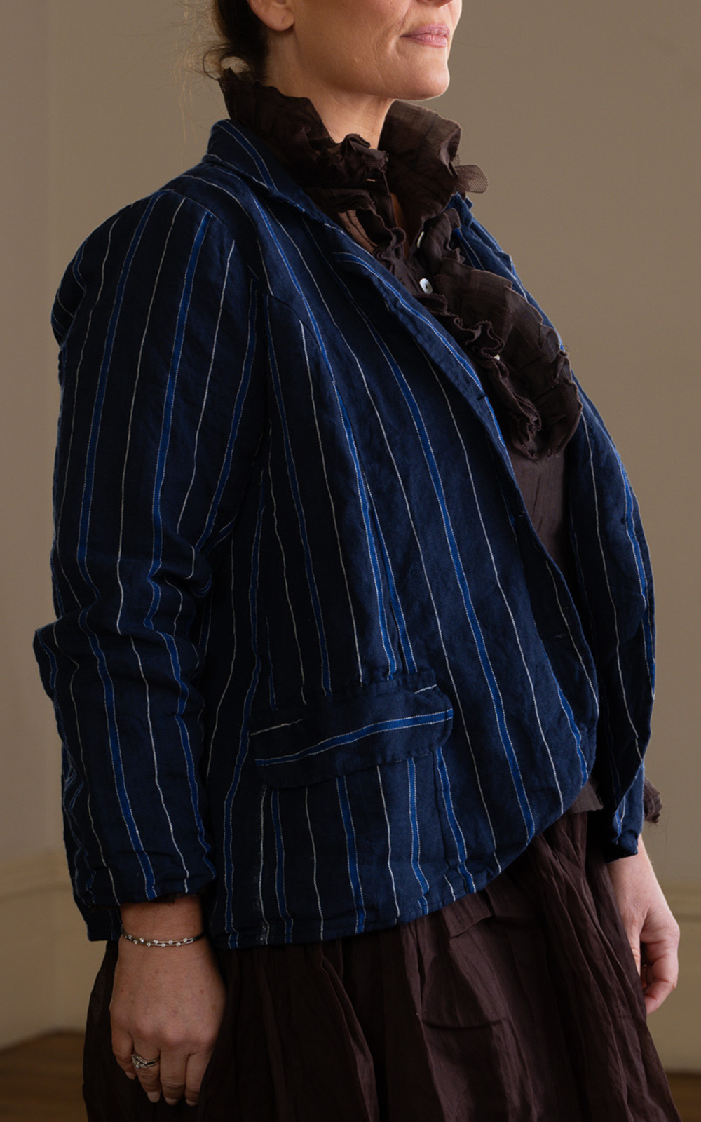 Baridi Jacket Linen product photo.