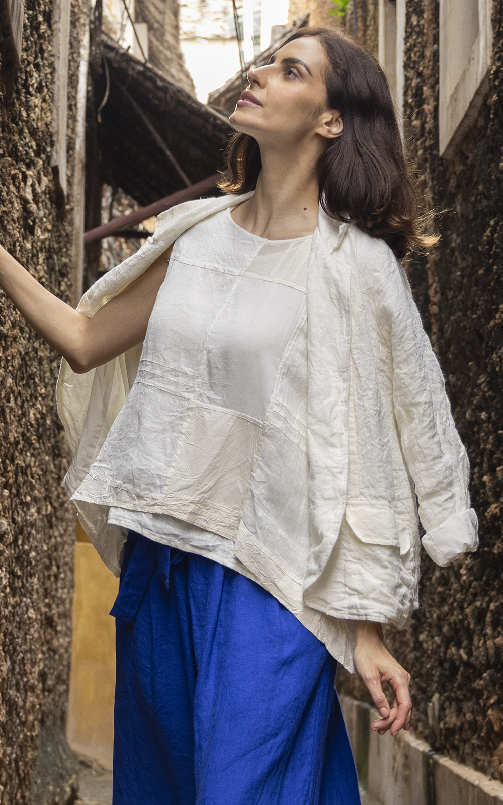Baridi Jacket Linen product photo.