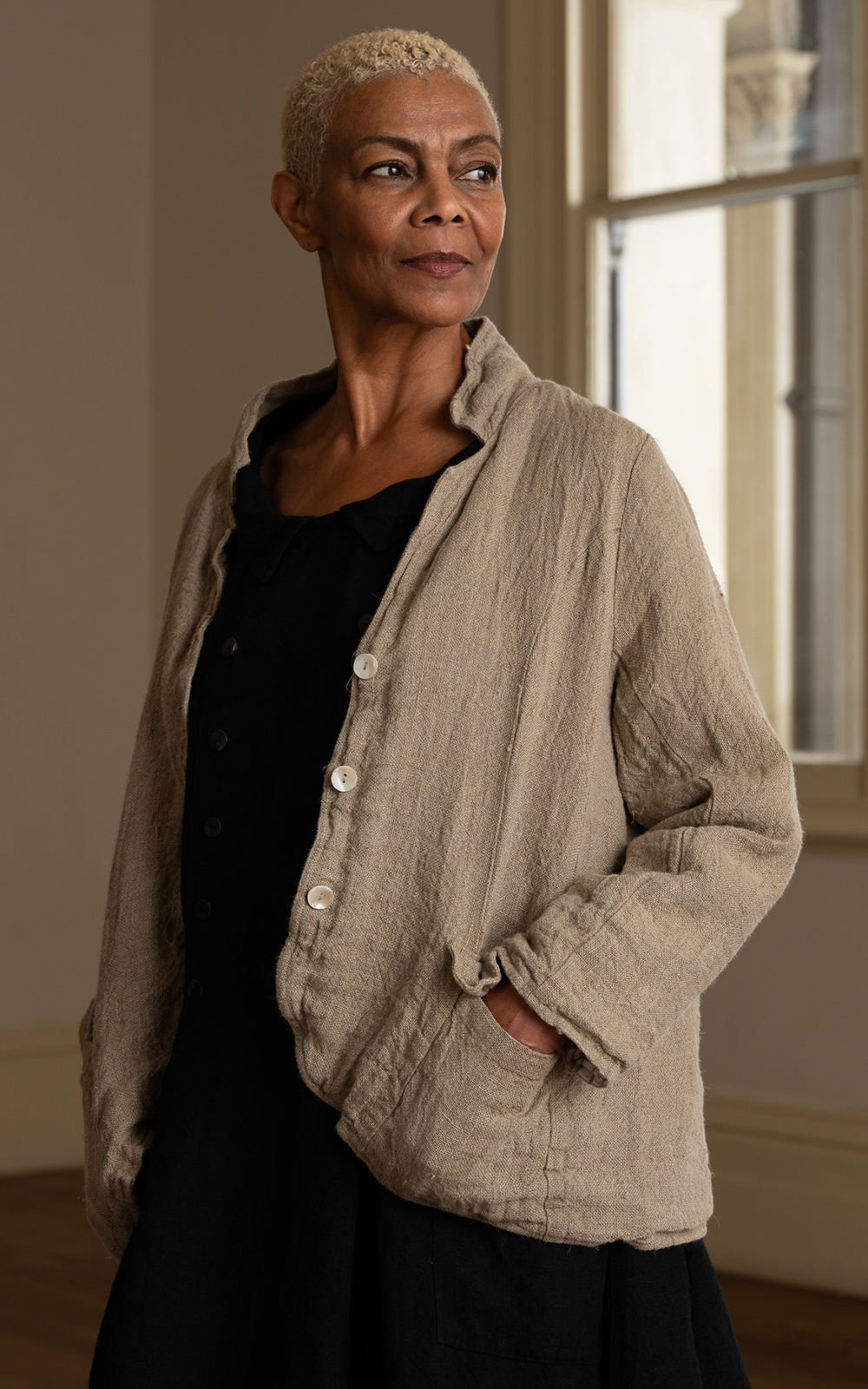 Baridi Jacket Raw Linen product photo.