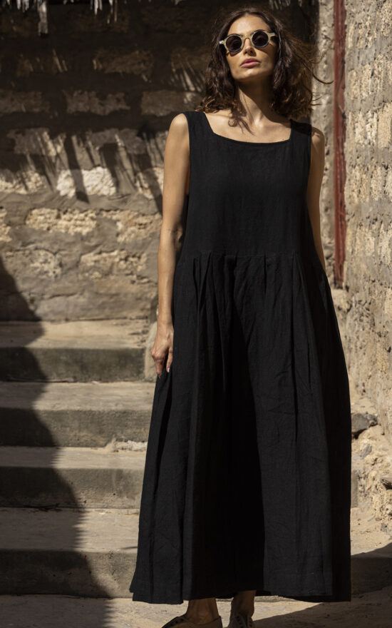 Binti Dress Linen product photo.