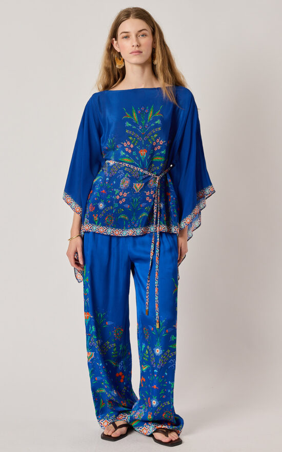 Bodrum Poncho product photo.
