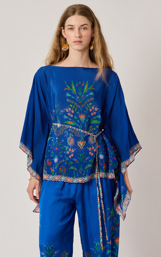 Bodrum Poncho product photo.