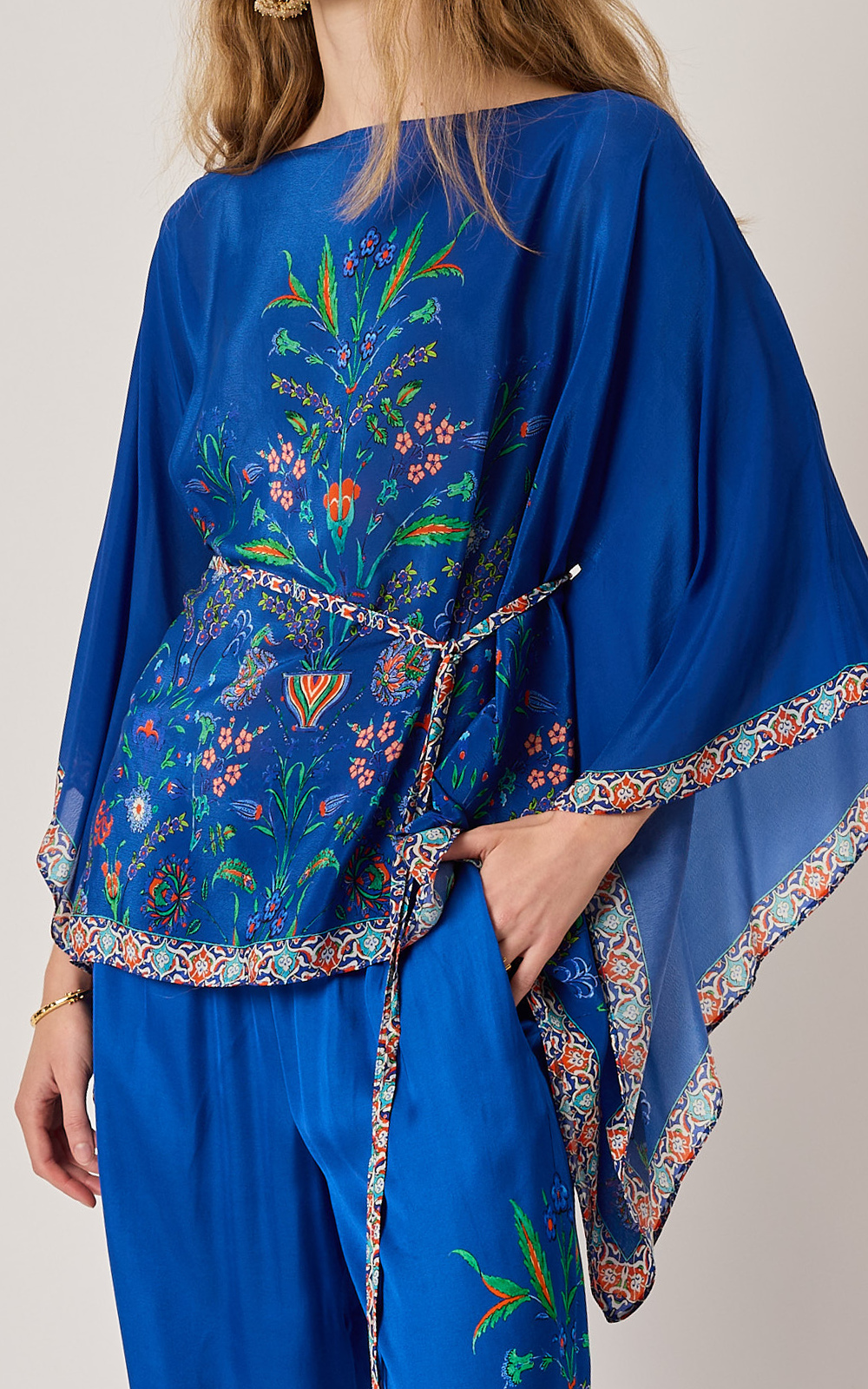 Bodrum Poncho product photo.