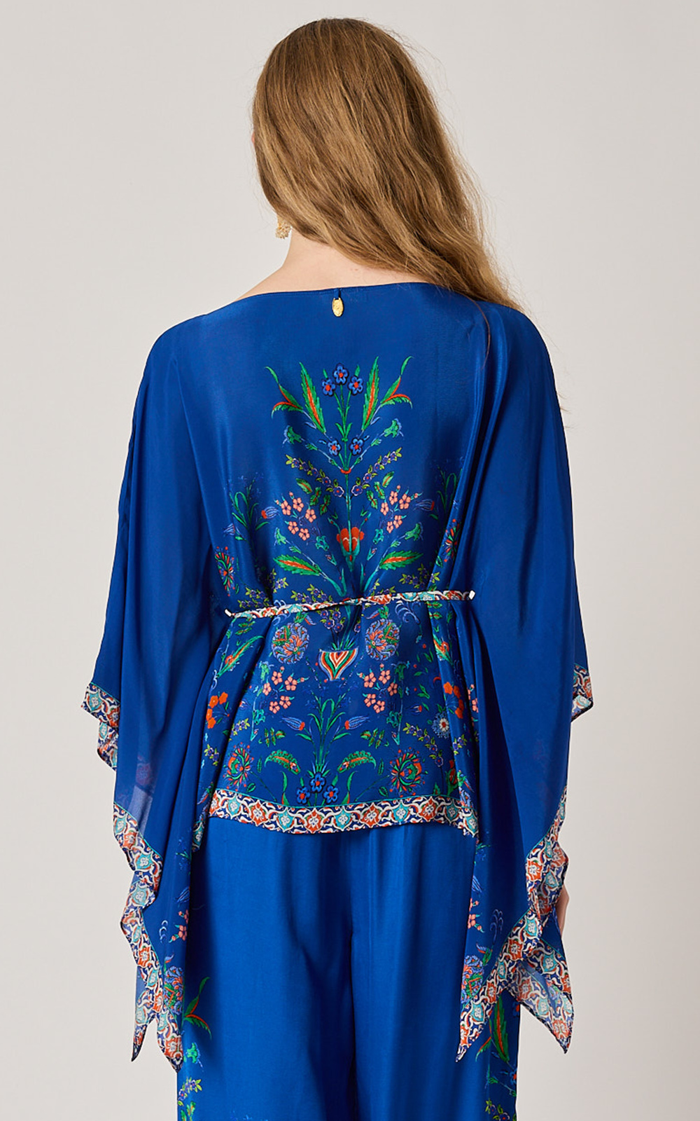 Bodrum Poncho product photo.