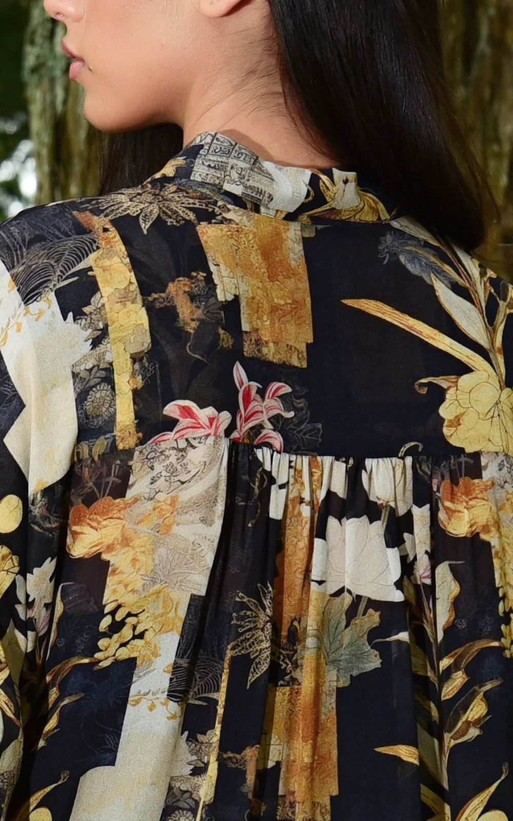 Button Up Buttercup product photo.
