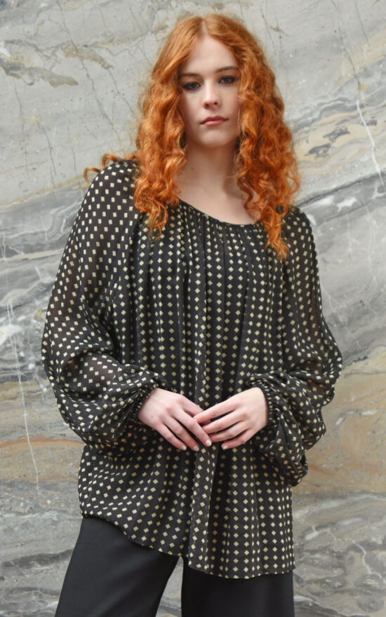 Hot Property Top product photo.