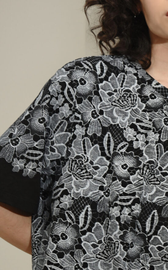 Stay Iconic Tee product photo.