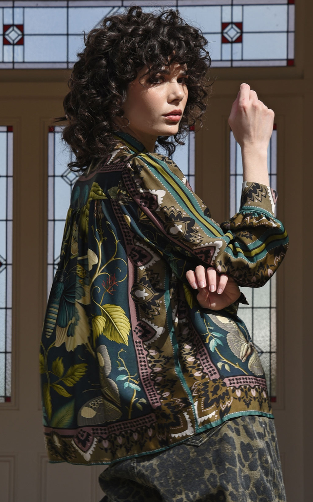 Duly Knotted Shirt product photo.