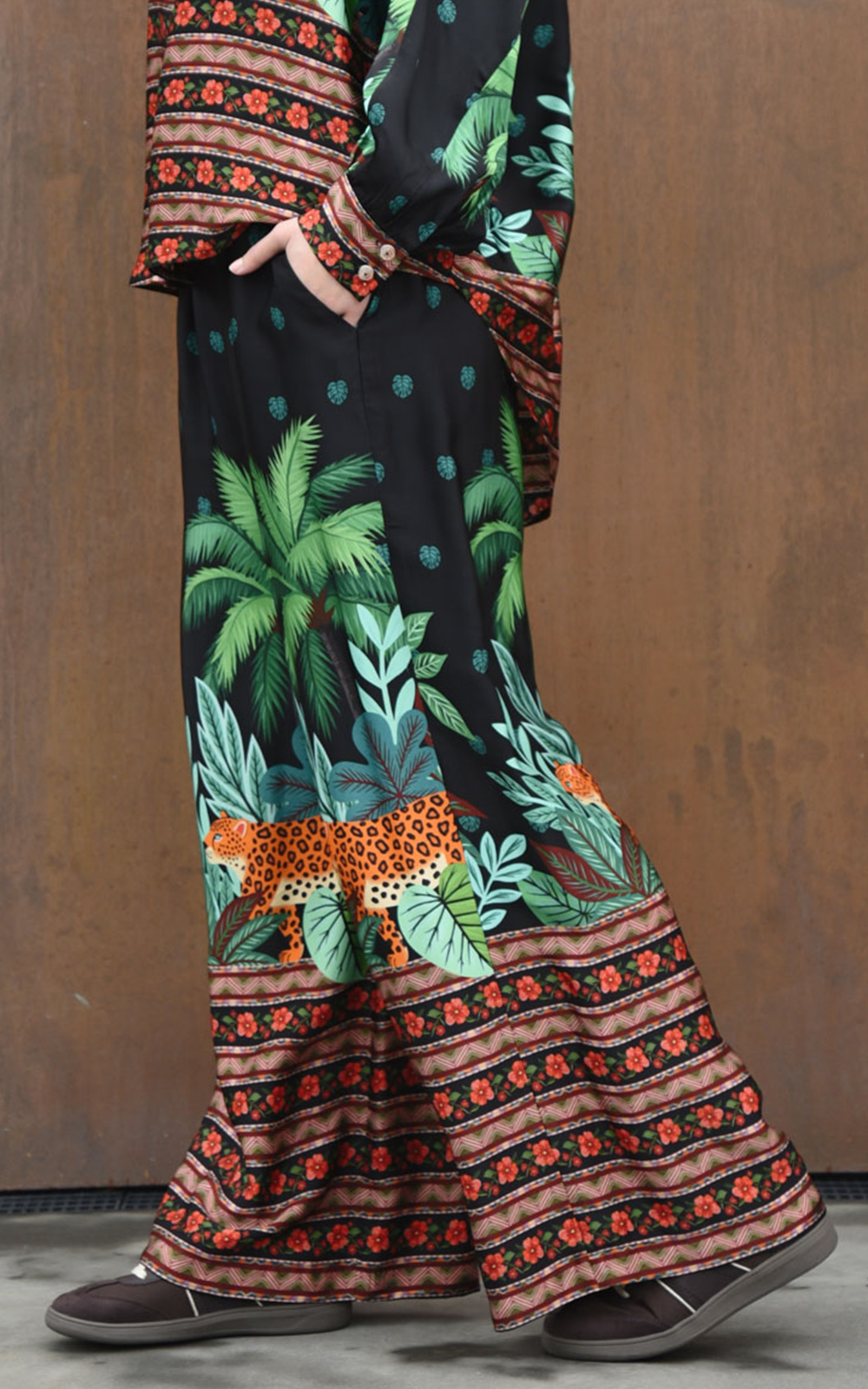 Take Your Lead Pant product photo.