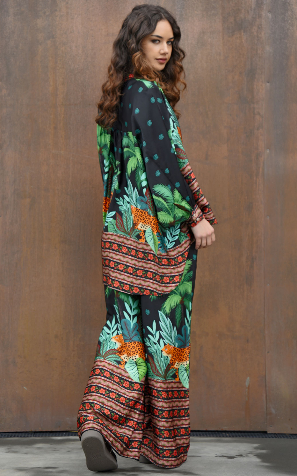 Take Your Lead Pant product photo.