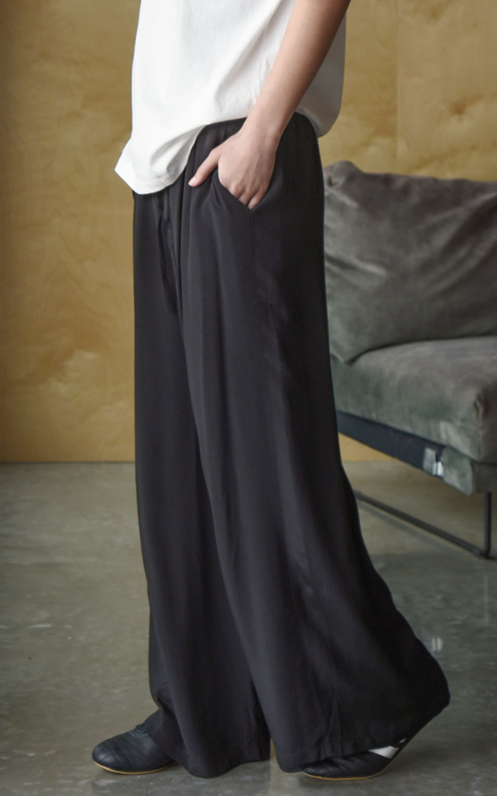 Take Your Lead Pant product photo.