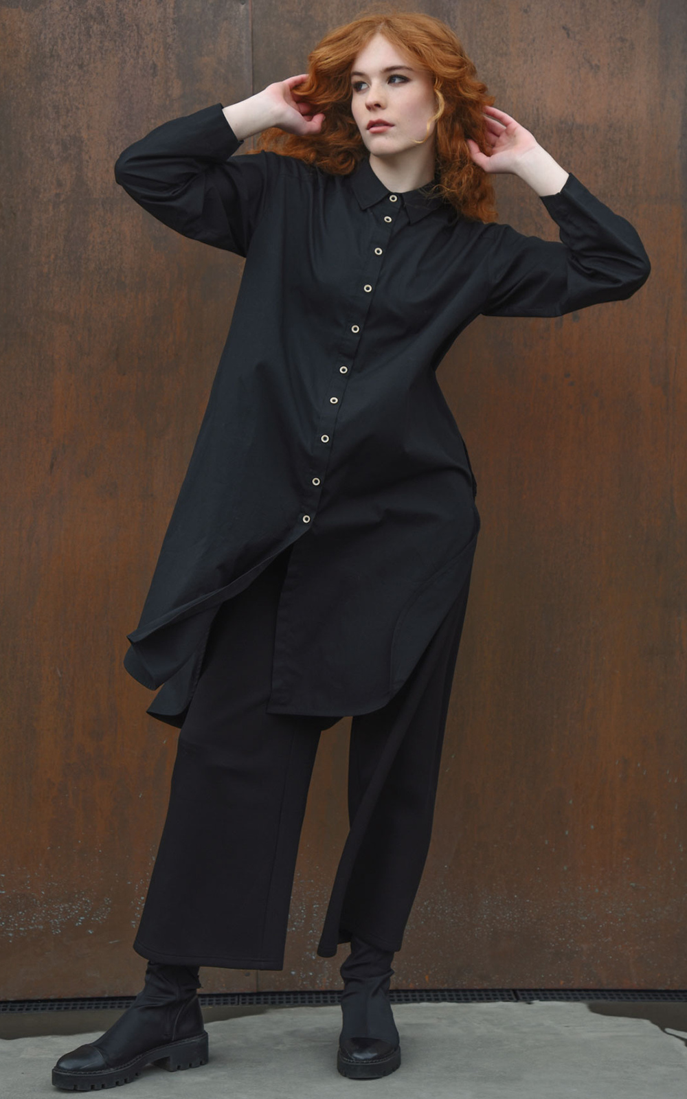 Luxe Lounge Pant product photo.