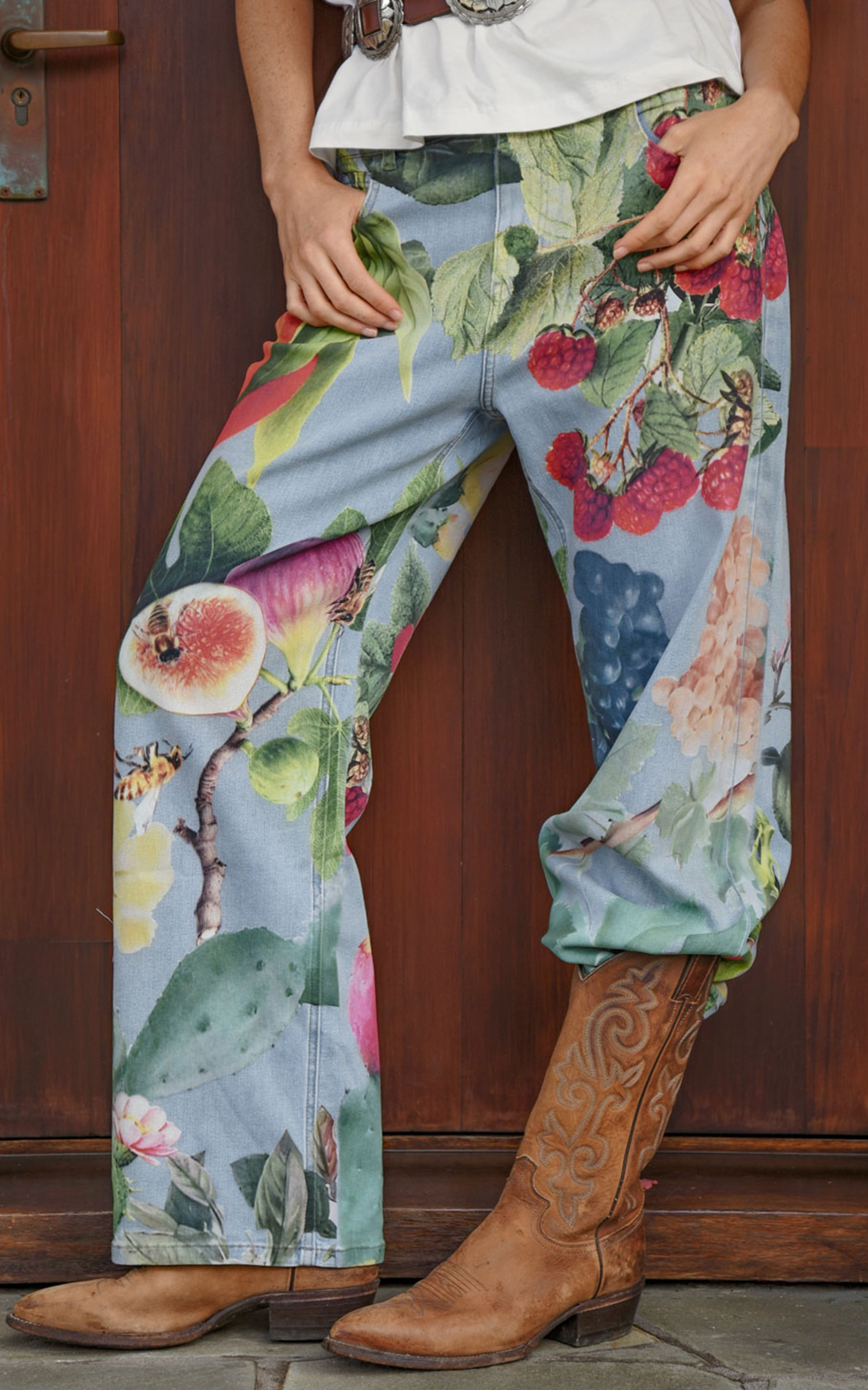 Kick Back Jean product photo.