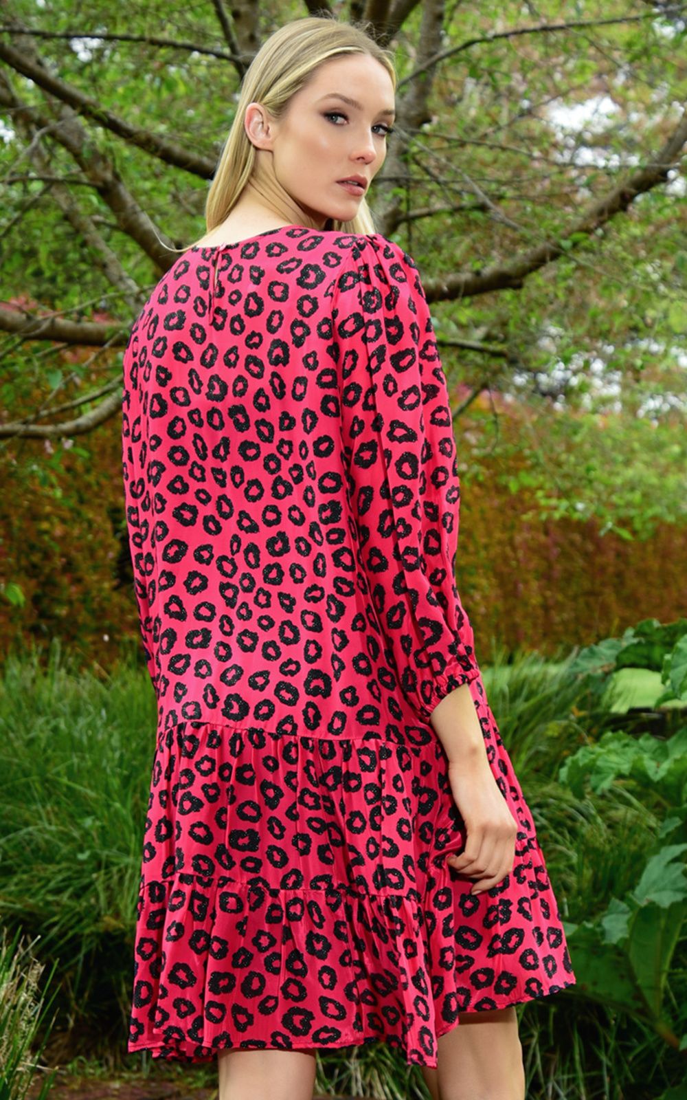 Tier My Heart product photo.