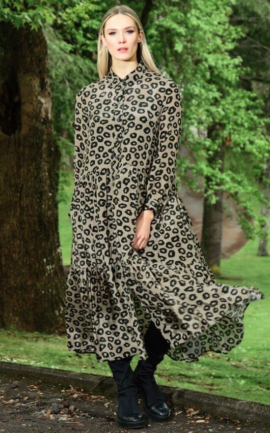 Head To Toe product photo.