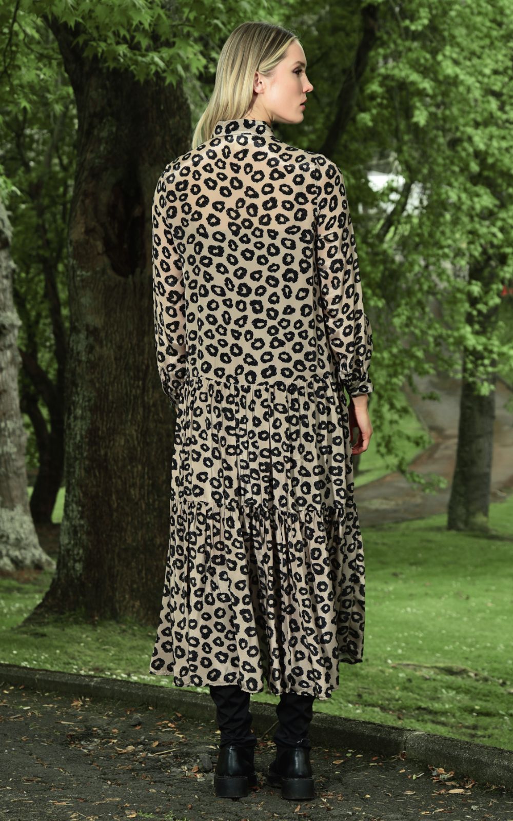 Head To Toe product photo.
