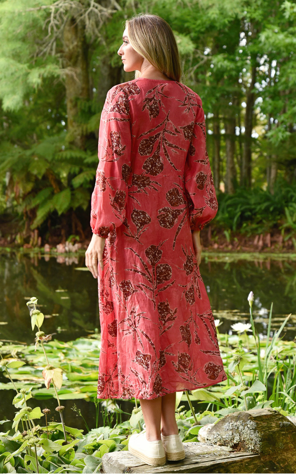 Dont Get It Twisted Dress product photo.