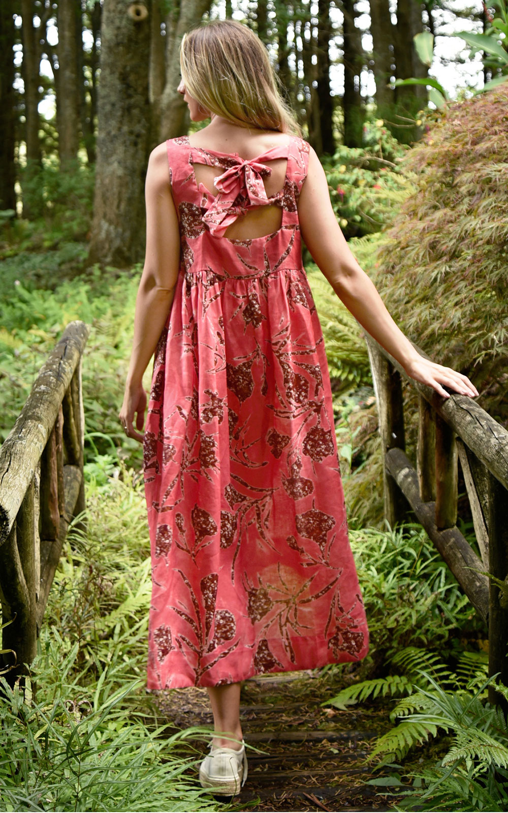 Dont Get It Twisted Dress product photo.