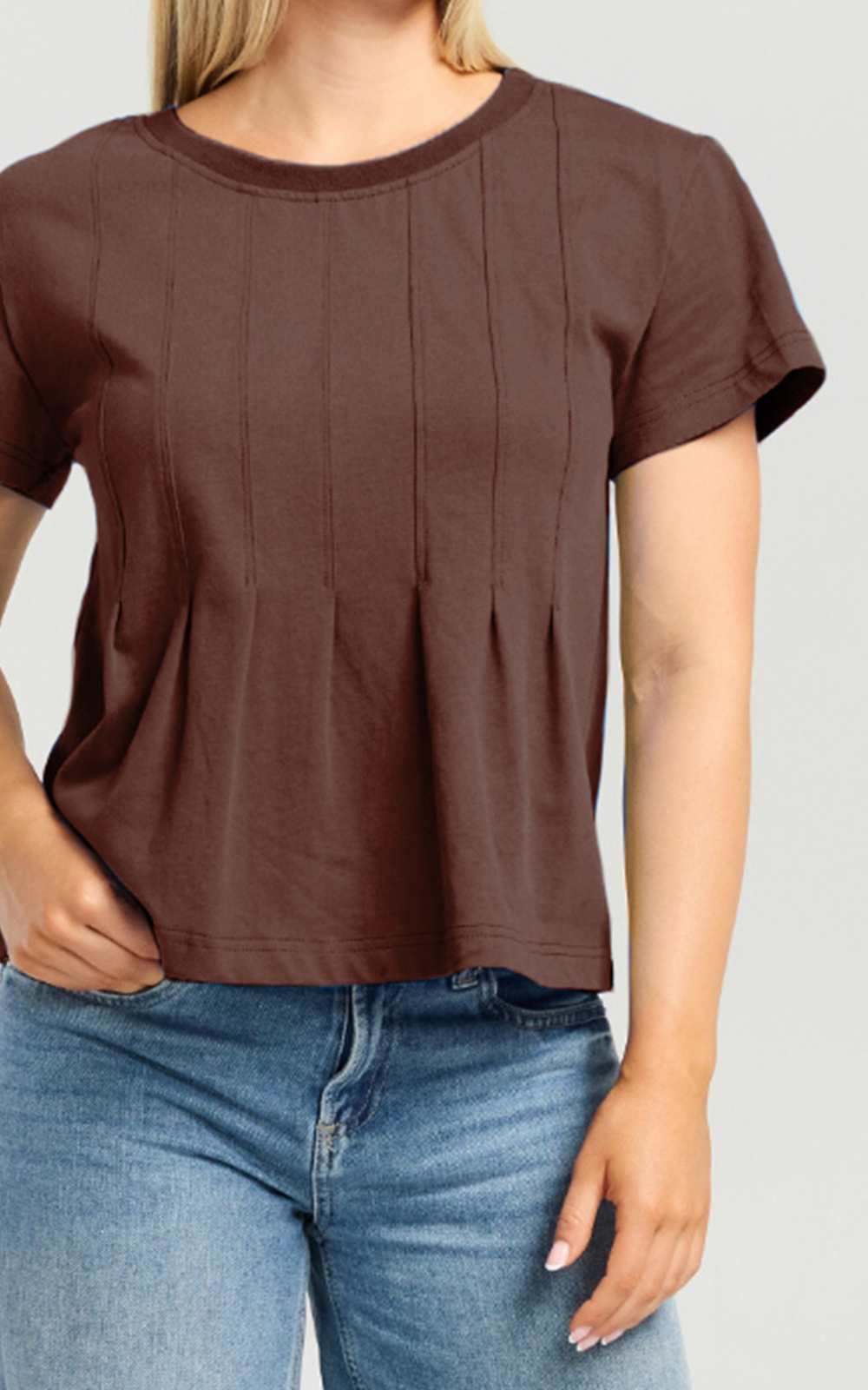 Ari Top product photo.