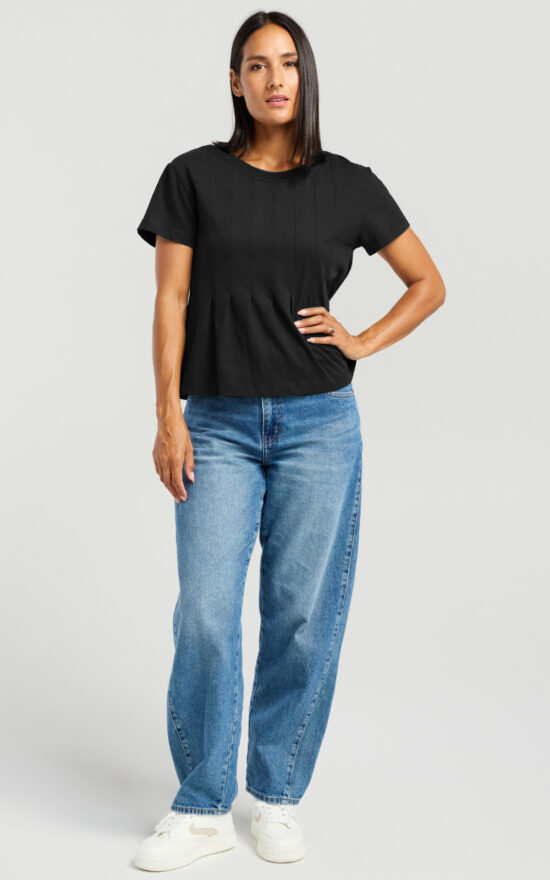 Ari Top product photo.