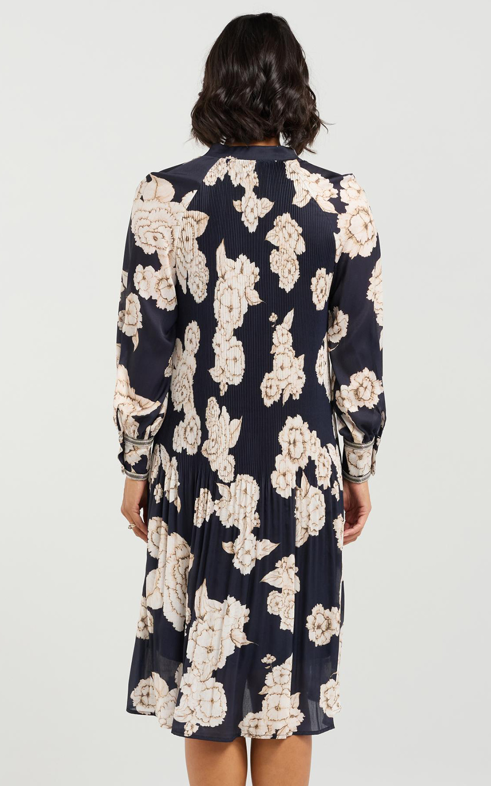 Tessa Dress product photo.