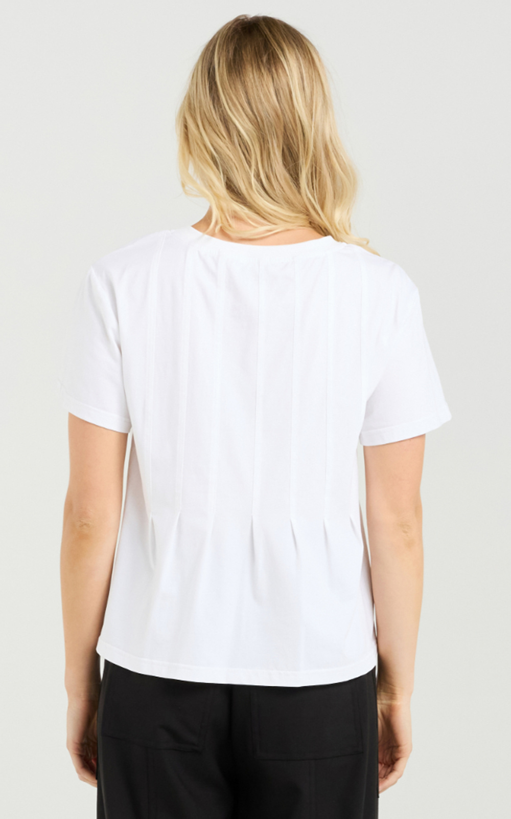 Ari Top product photo.