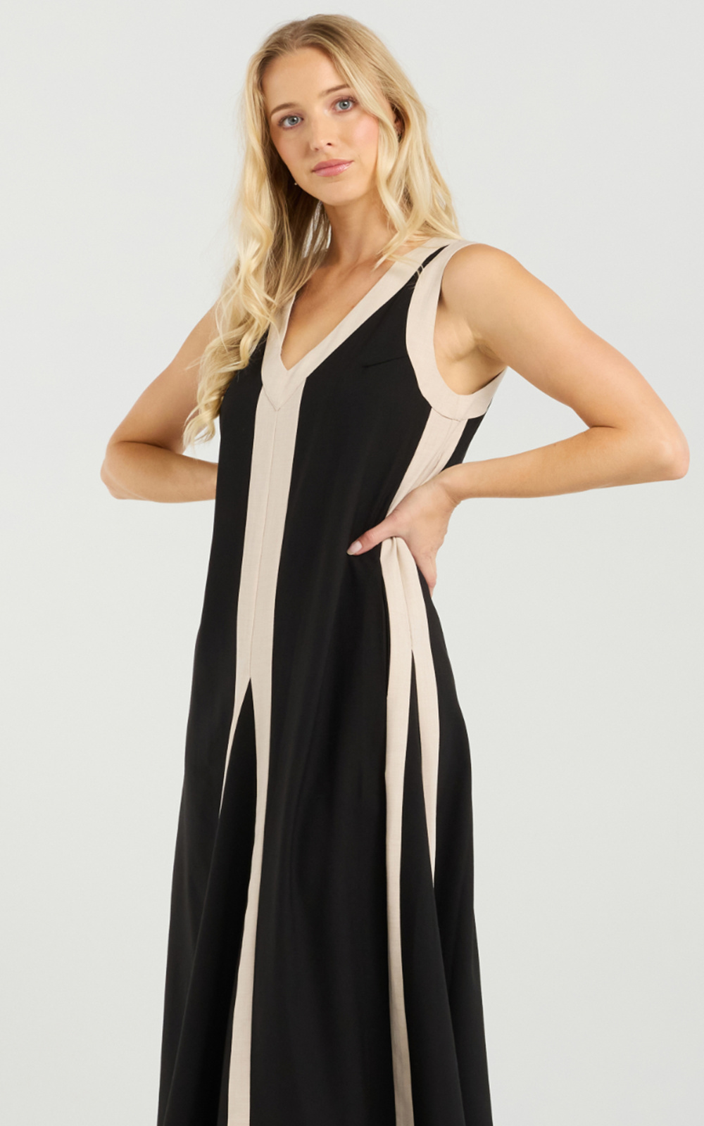 Edie Dress product photo.