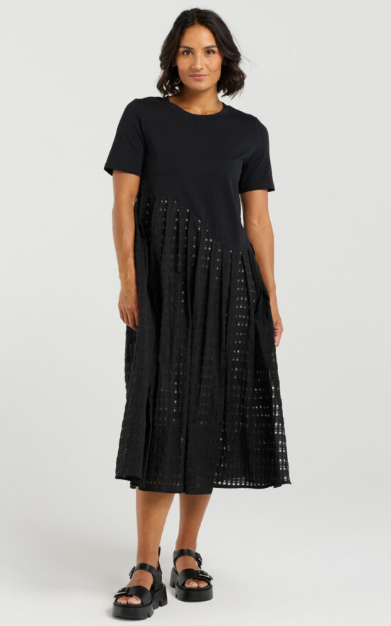 Lee Dress product photo.
