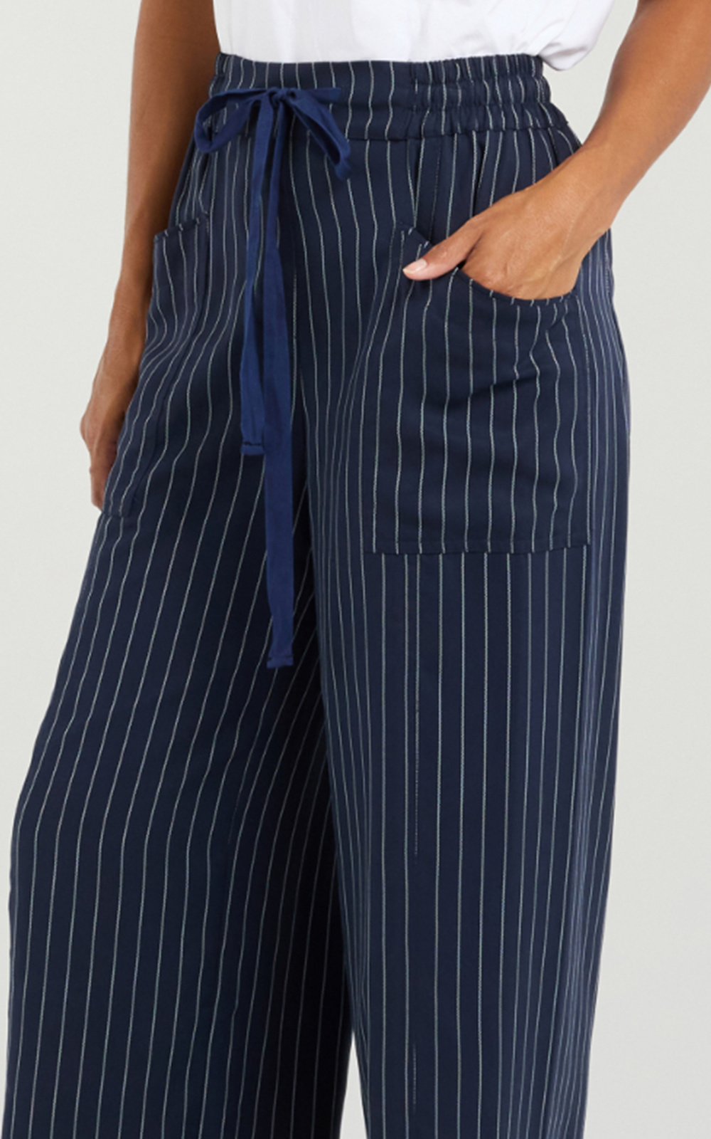 Chloe Pant product photo.