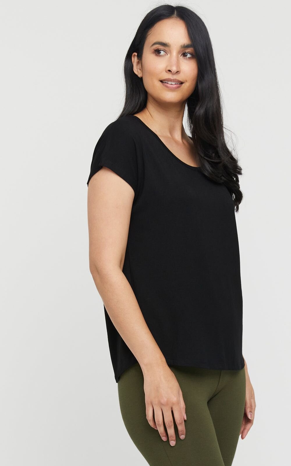 Eadie Tee product photo.