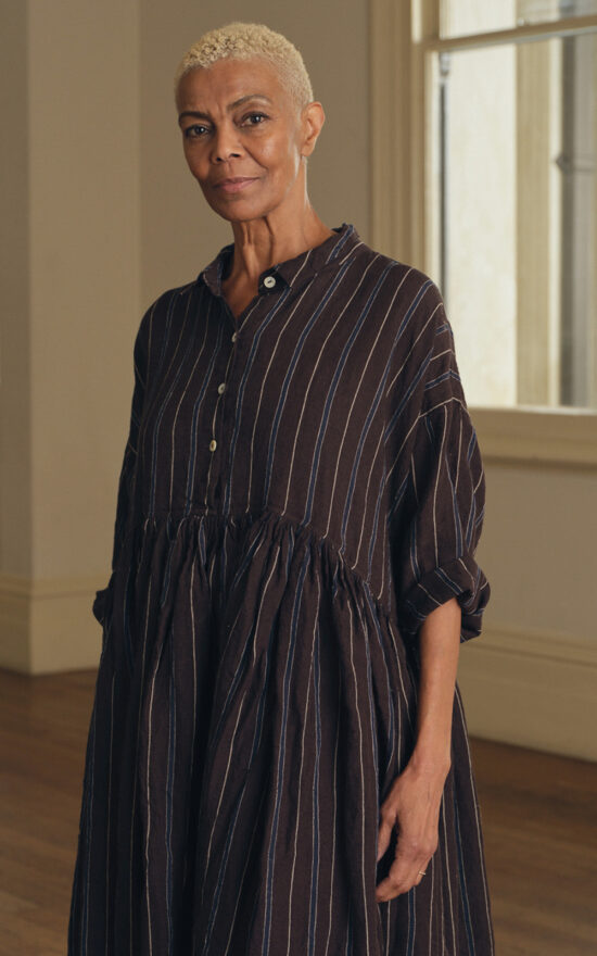 Edith Dress Linen product photo.