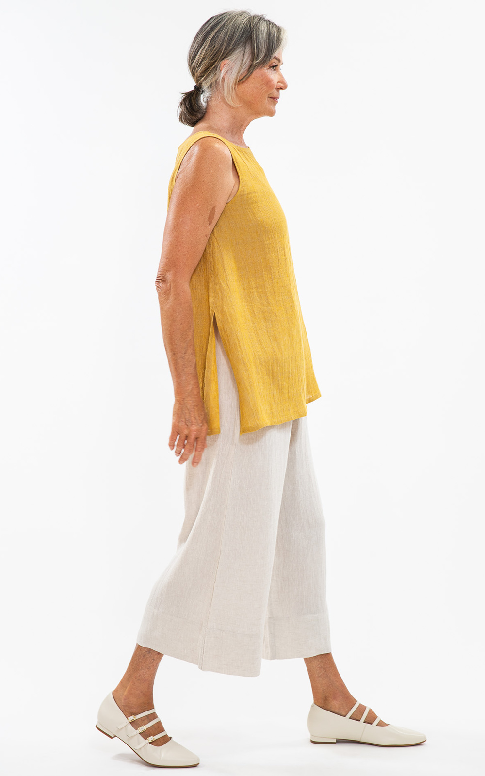 Asher Top product photo.