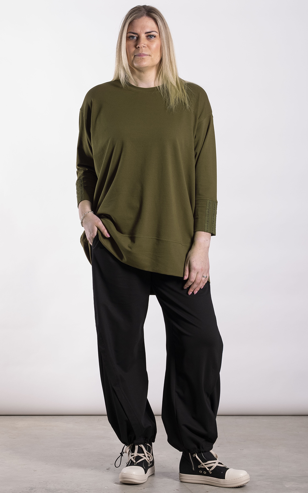 Walker Pants product photo.