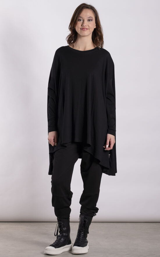 Overset Top product photo.