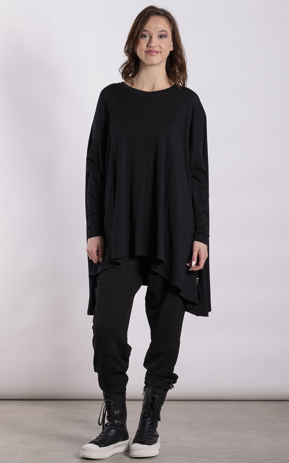 Overset Top product photo.