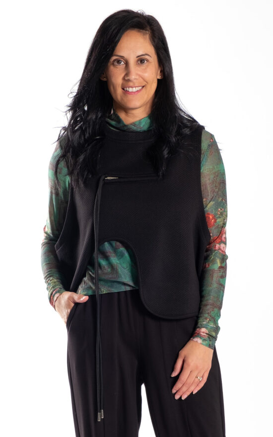 Curve Hem Vest product photo.