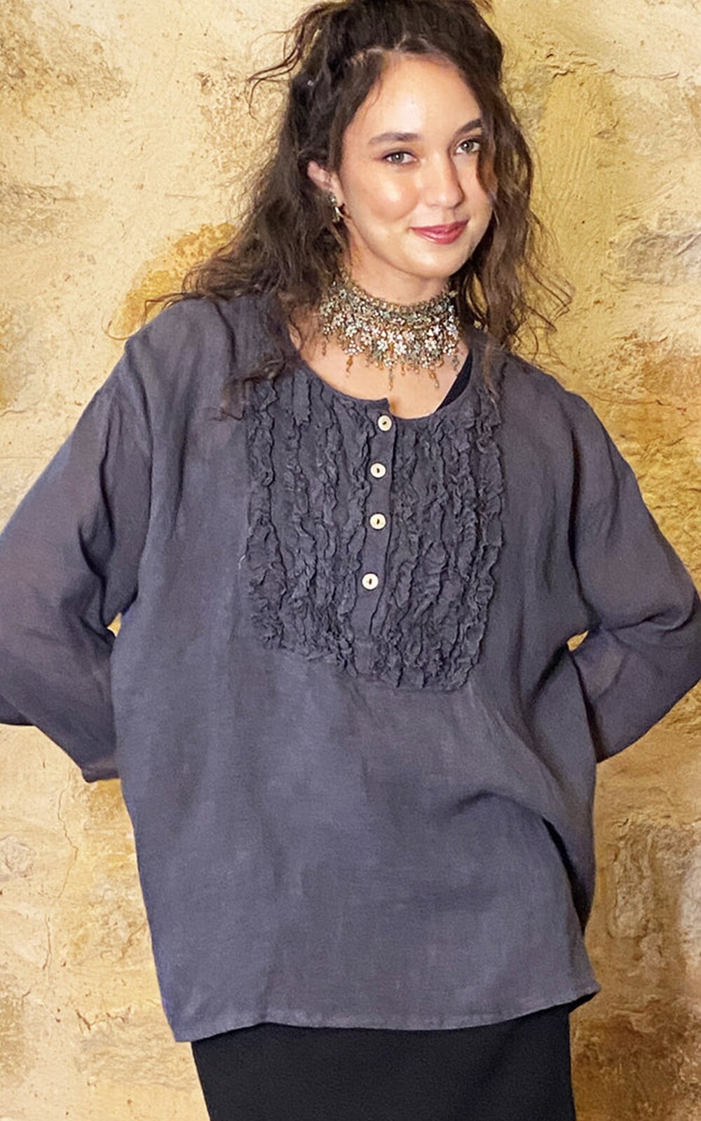 Florian Linen Top product photo.